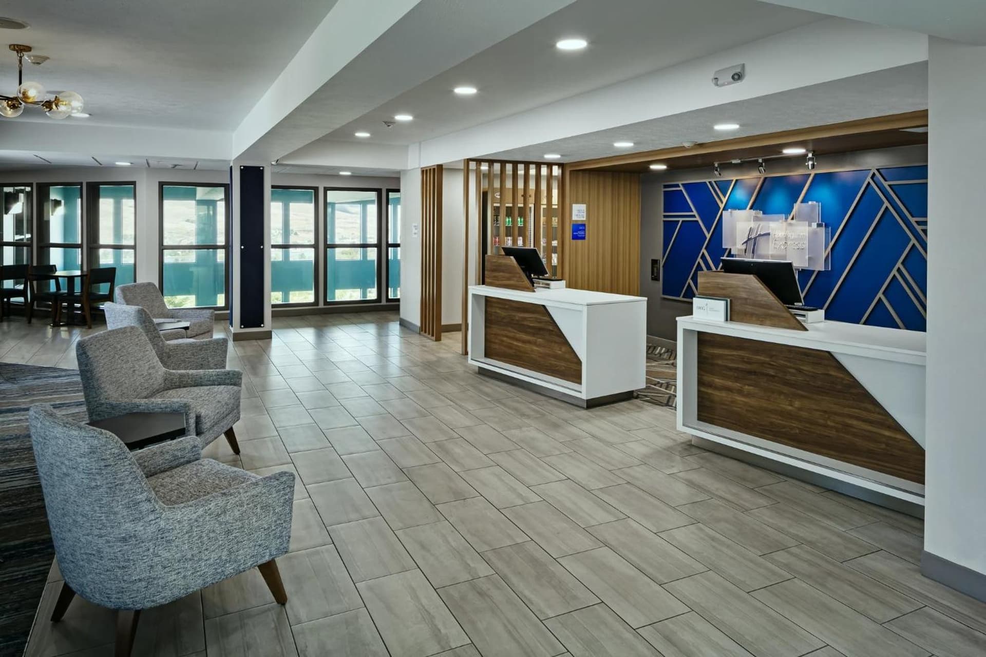 Holiday Inn Express Lewiston by IHG interior in Lewiston, ID — gallery photo 2