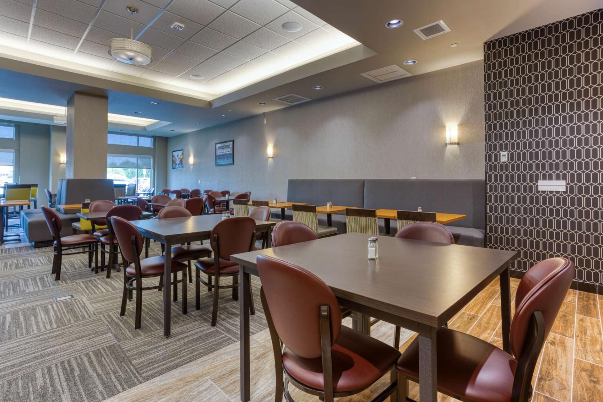 Drury Inn & Suites Cincinnati Northeast Mason gallery photo in Mason, OH — image 14