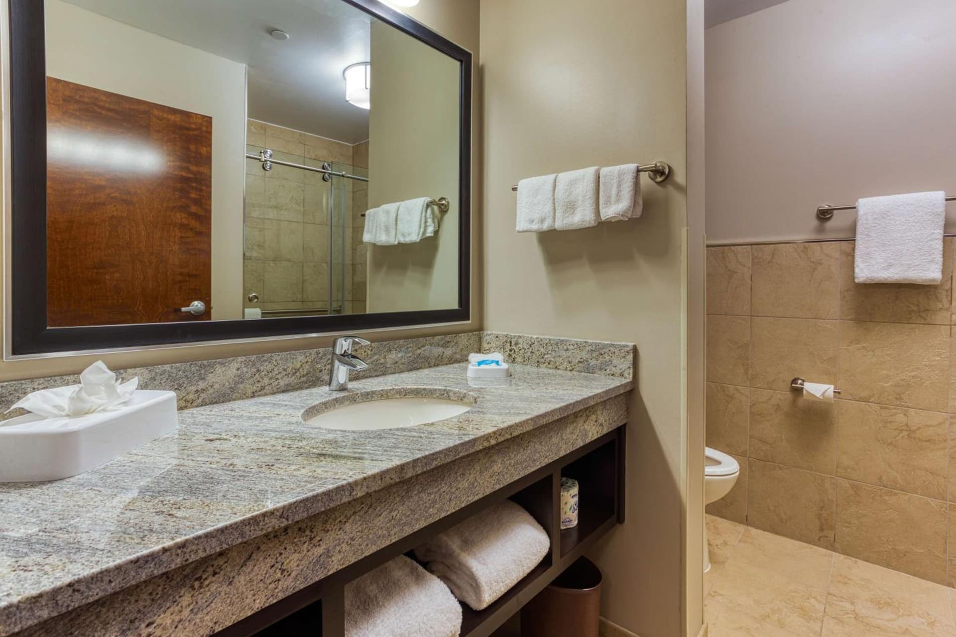 Drury Inn & Suites Cincinnati Northeast Mason gallery photo in Mason, OH — image 11