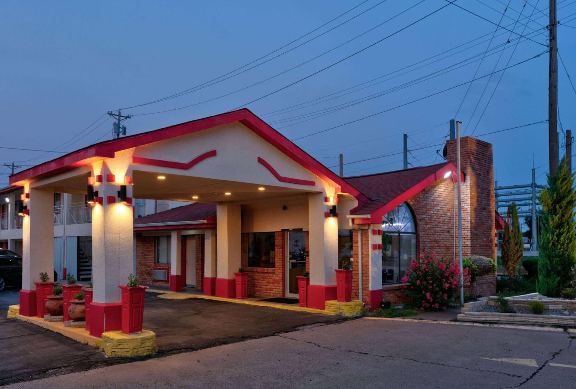 Super 8 by Wyndham Vernon interior in Vernon, TX — gallery photo 2