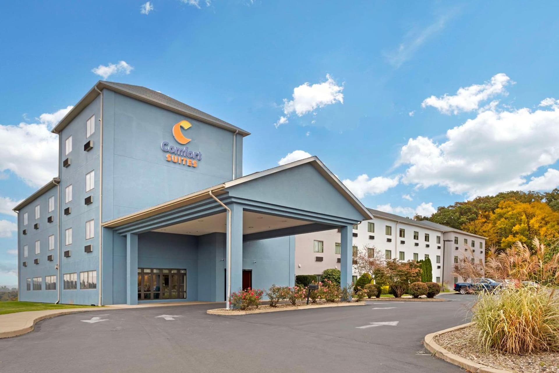 Comfort Suites Bloomsburg interior in Bloomsburg, PA — gallery photo 2