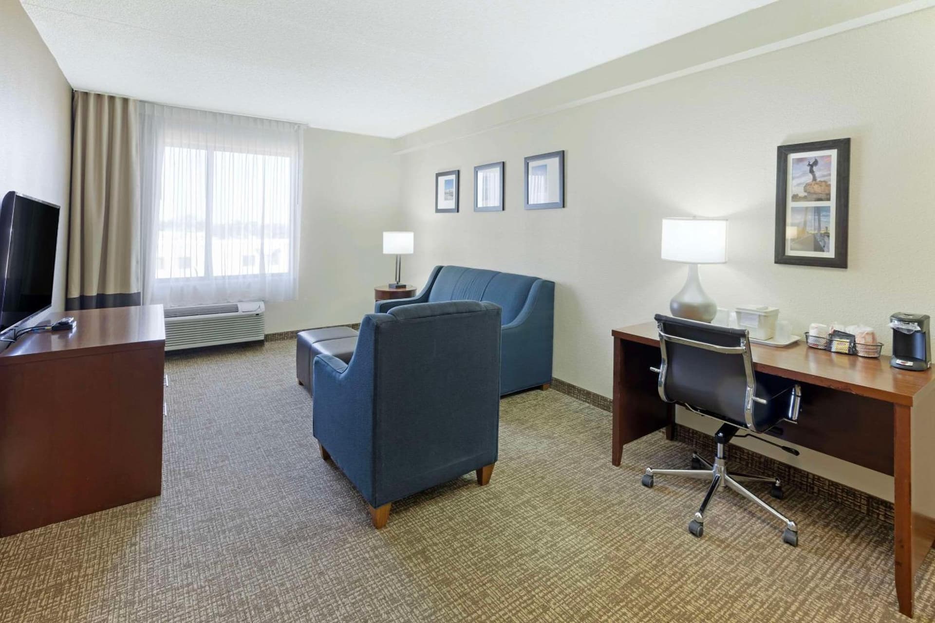 Comfort Inn & Suites Wichita Northeast gallery photo in Wichita, KS — image 23
