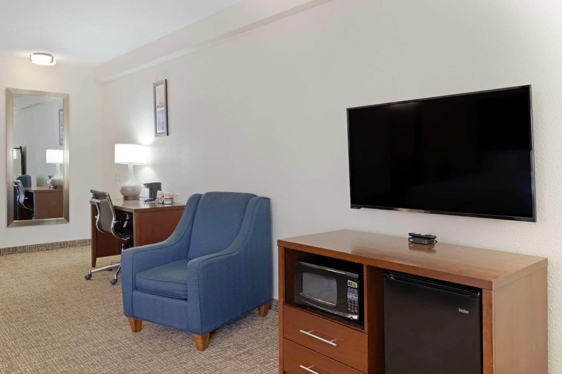 Comfort Inn & Suites Wichita Northeast gallery photo in Wichita, KS — image 14