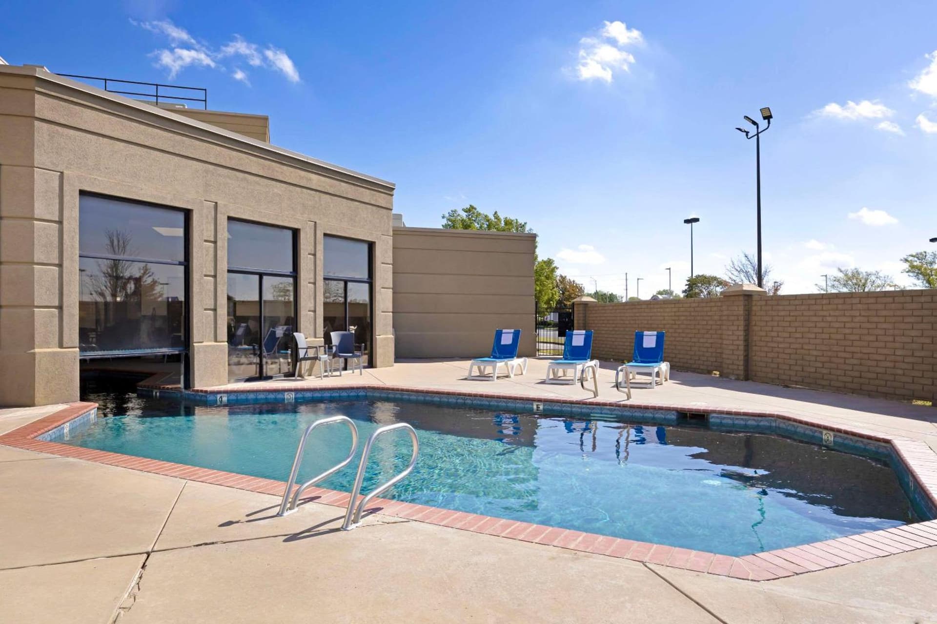 Comfort Inn & Suites Wichita Northeast gallery photo in Wichita, KS — image 16