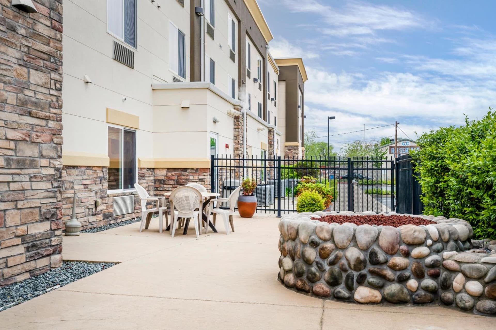 Comfort Suites Redding - Shasta Lake gallery photo in Redding, CA — image 4