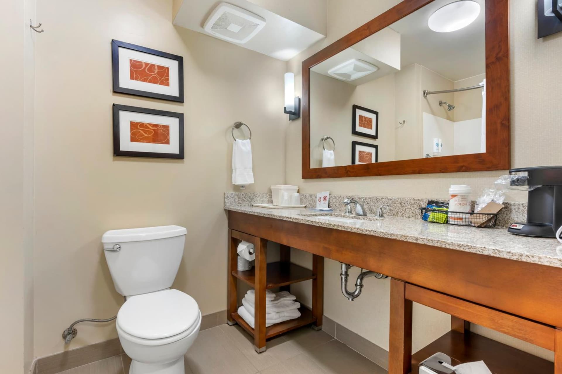 Comfort Suites Redding - Shasta Lake gallery photo in Redding, CA — image 13
