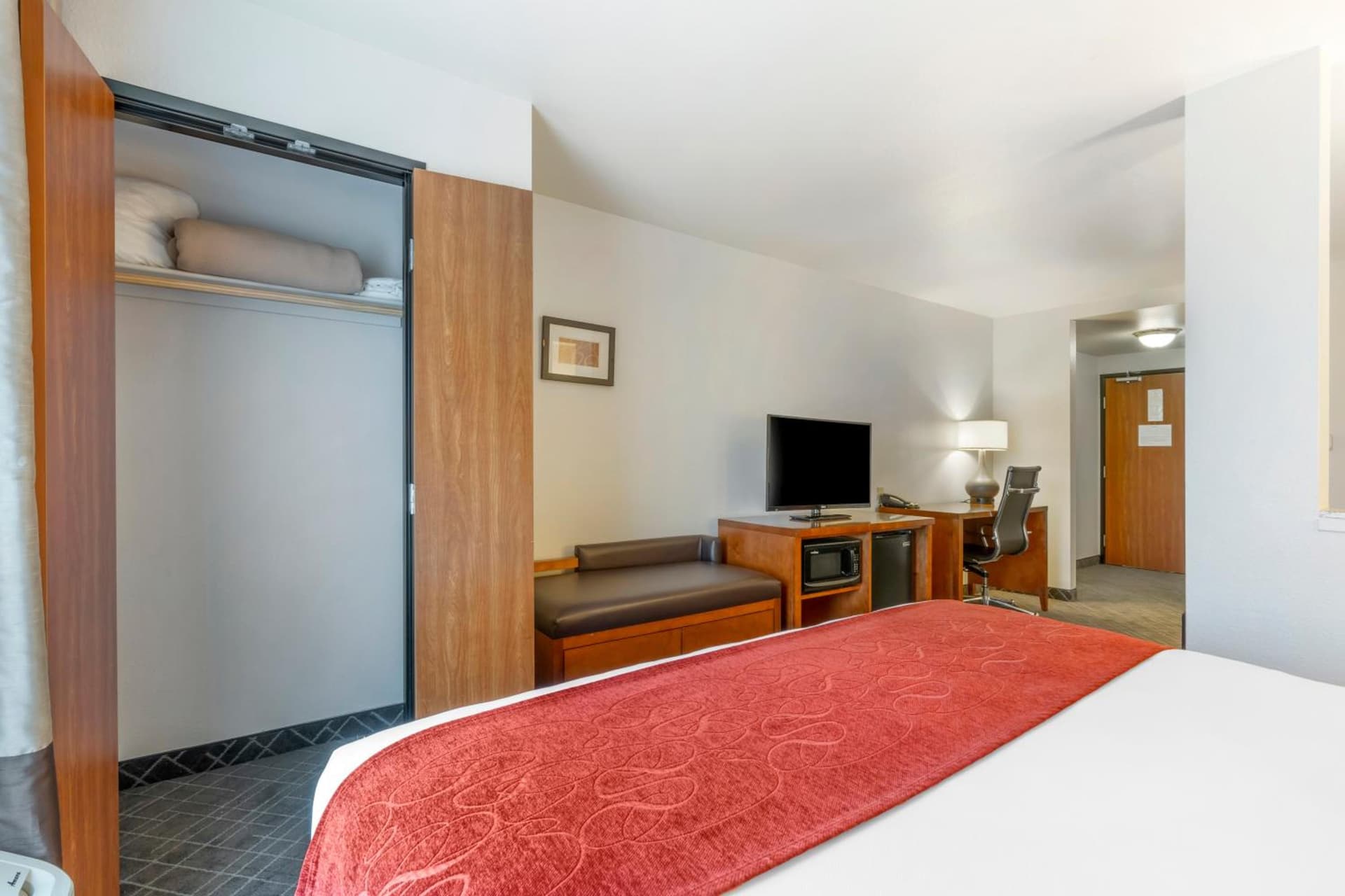 Comfort Suites Redding - Shasta Lake gallery photo in Redding, CA — image 24