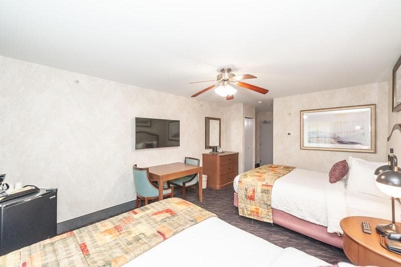Bellissimo Hotel, Trademark by Wyndham Near Foxwoods Casino gallery photo in North Stonington — image 15
