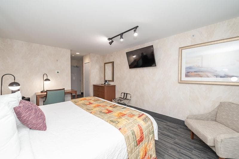 Bellissimo Hotel, Trademark by Wyndham Near Foxwoods Casino gallery photo in North Stonington — image 67