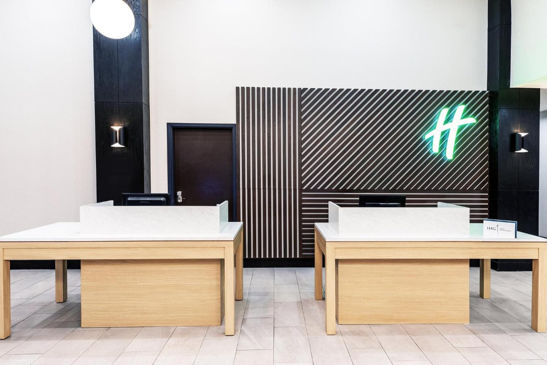 Holiday Inn Hotel & Suites Tulsa South by IHG gallery photo in Tulsa, OK — image 25