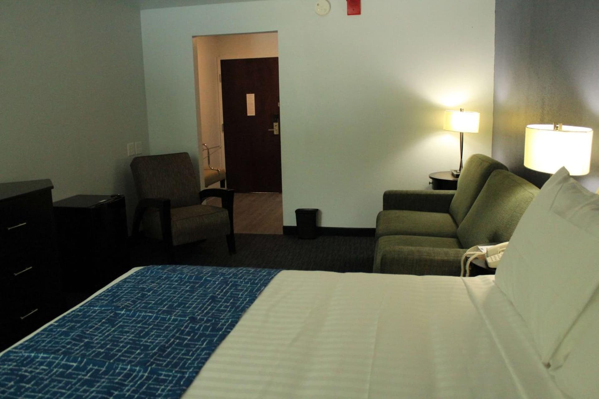 Travelodge by Wyndham Water's Edge Hotel - Racine gallery photo in Racine, WI — image 13
