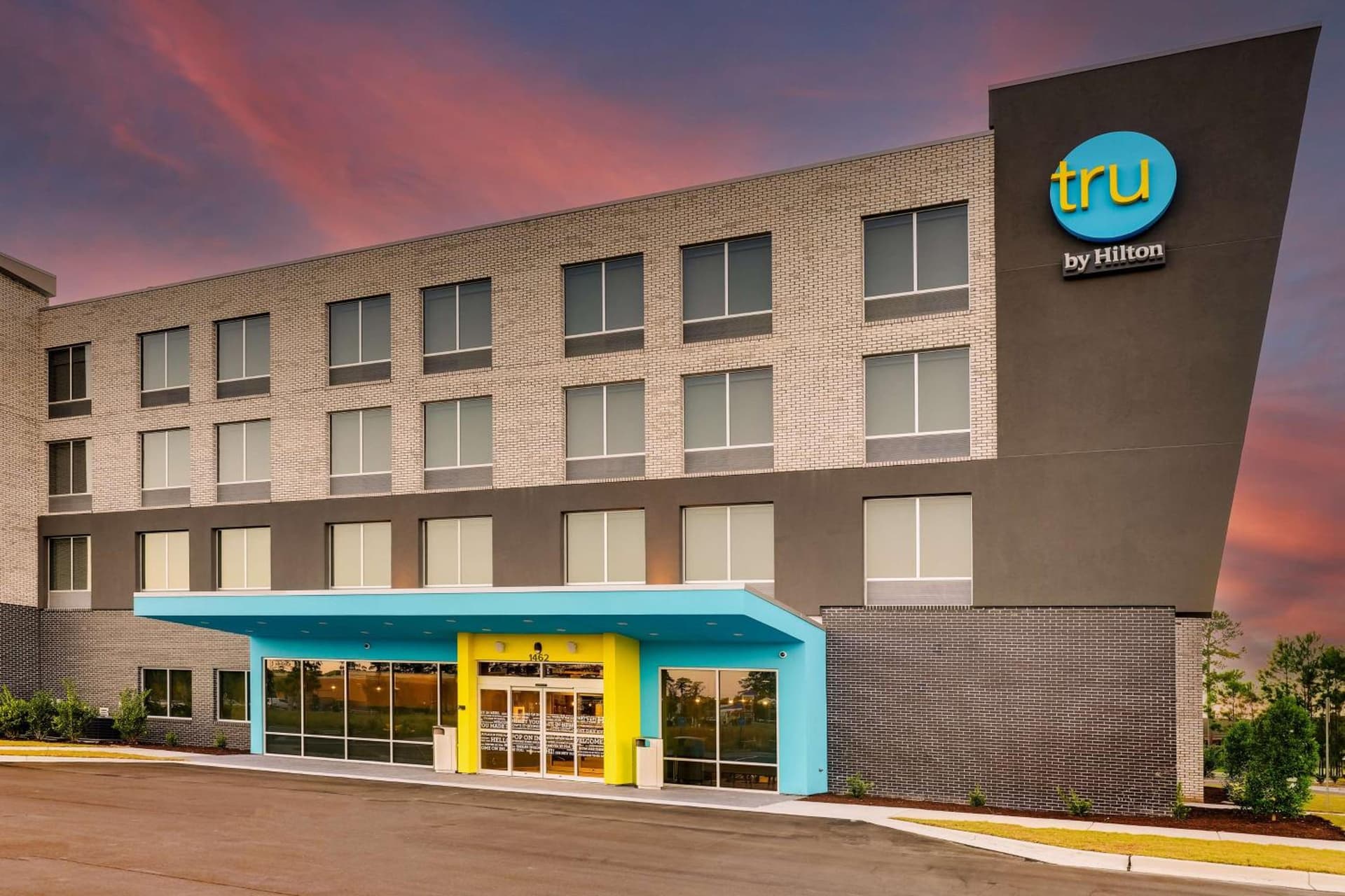Tru By Hilton Leland Wilmington gallery photo in Leland, NC — image 8