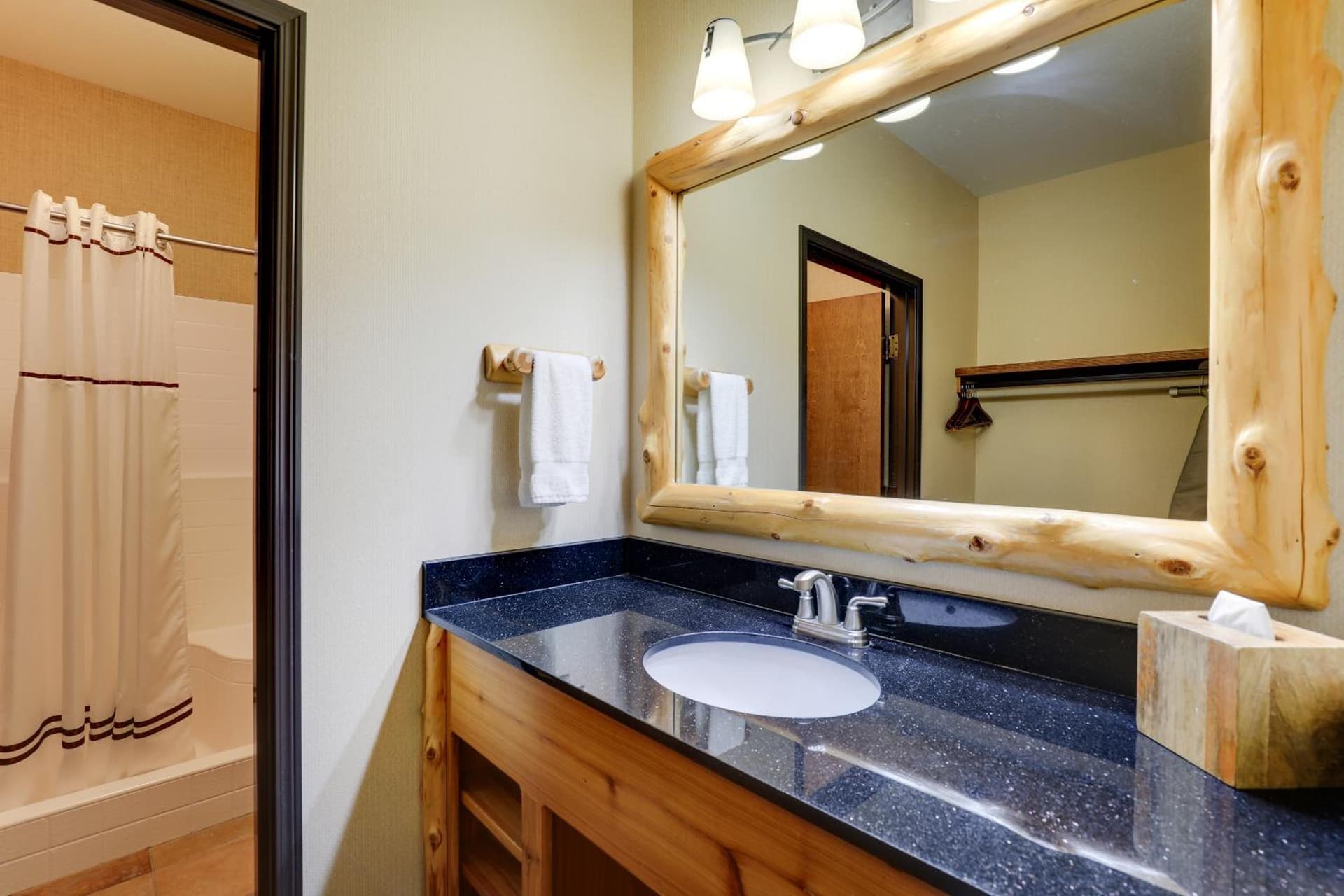 Stoney Creek Hotel Sioux City gallery photo in Sioux City, IA — image 12