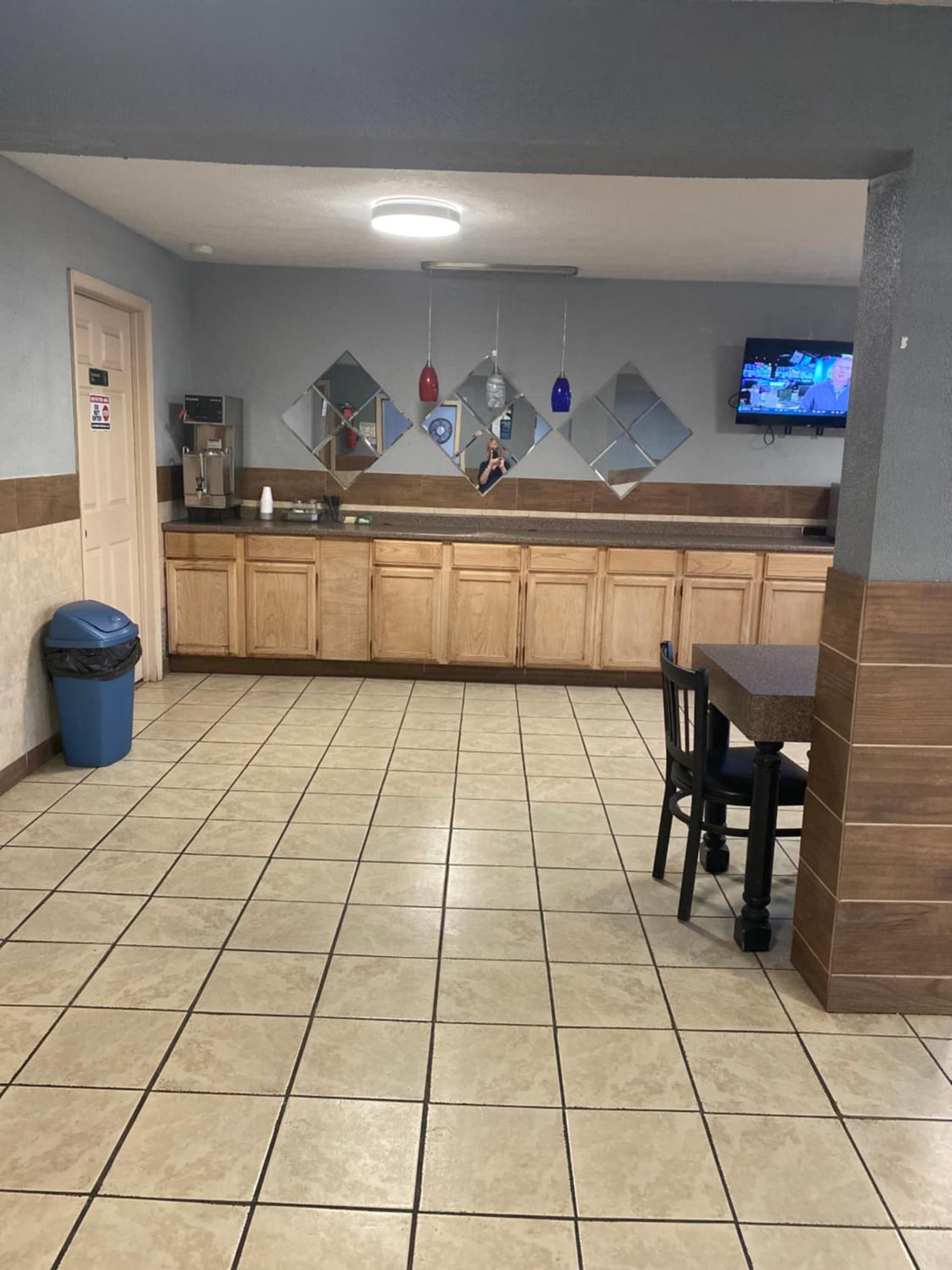 Motel 6 Hurricane, WV property views in Hurricane, WV — gallery photo 3