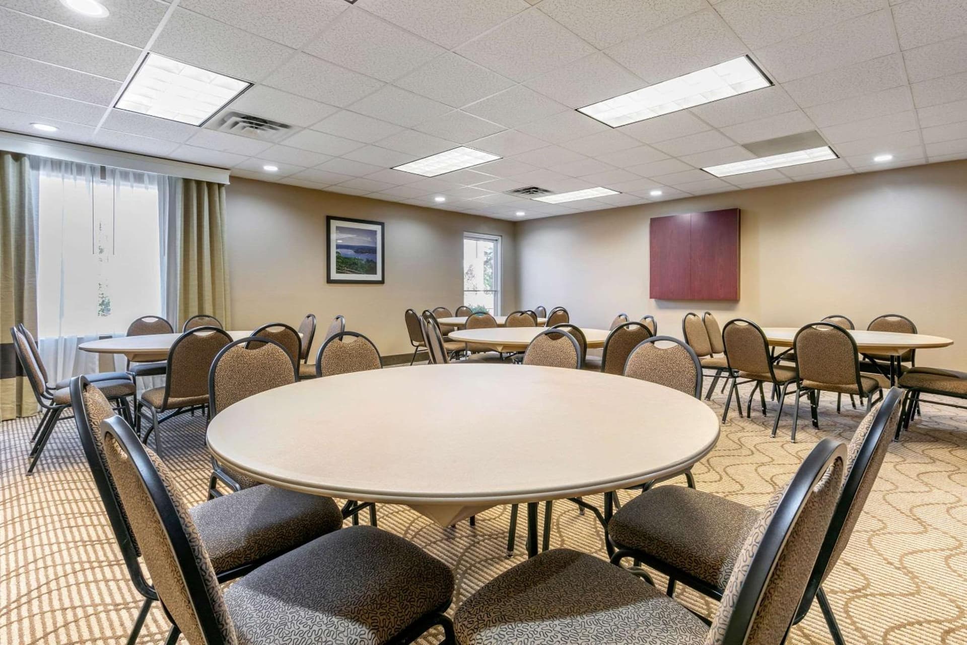 Comfort Inn & Suites Van Buren - Fort Smith gallery photo in Van Buren, AR — image 21