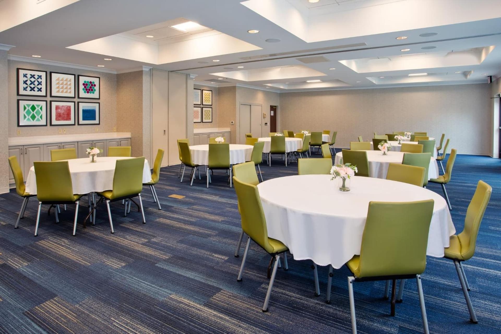 Holiday Inn Express Hotel & Suites Rochester Webster by IHG gallery photo in Webster — image 15