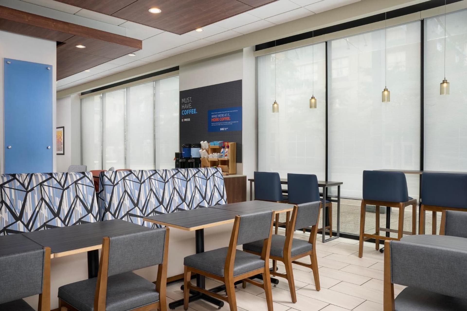 Holiday Inn Express & Suites Pittsburgh North Shore by IHG gallery photo in Pittsburgh, PA — image 8