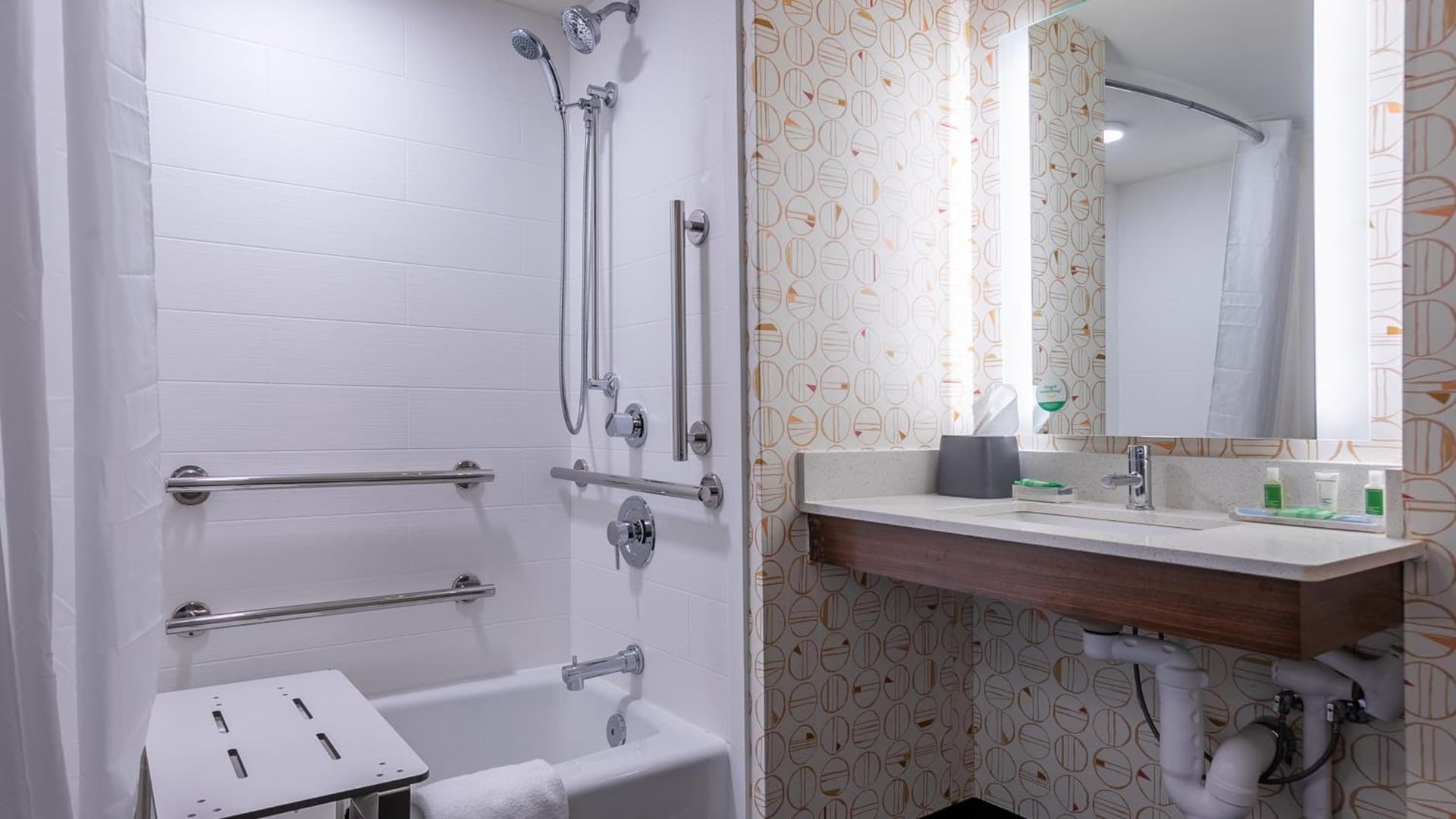 Holiday Inn Panama City by IHG gallery photo in Panama City, FL — image 75