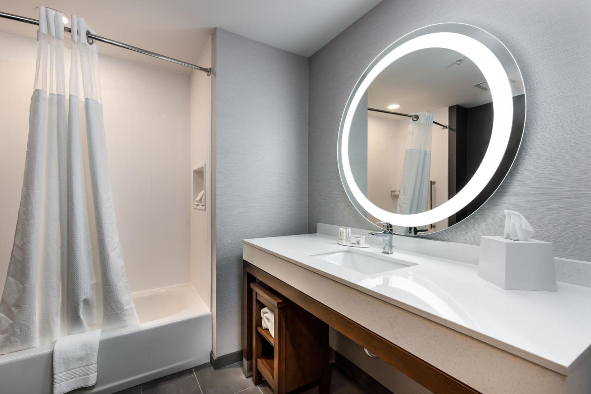 Courtyard by Marriott Pensacola I-10 West gallery photo in Pensacola, FL — image 39
