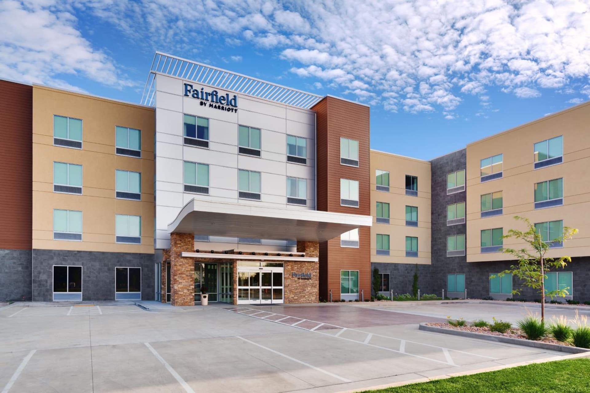 Fairfield by Marriott Inn & Suites Salt Lake City Cottonwood featured exterior or lobby in Holladay, UT — similar hotel