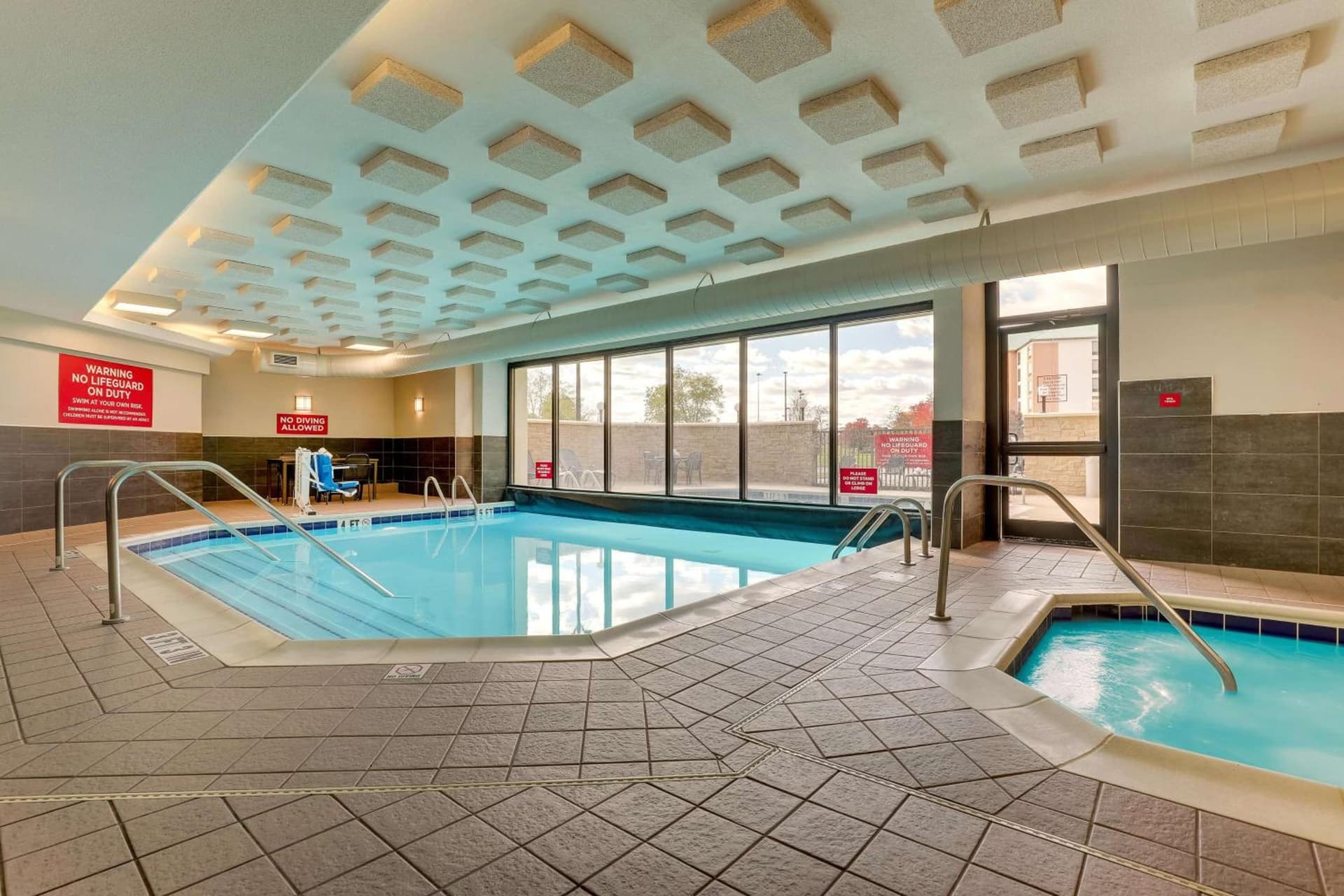 Drury Inn & Suites Columbus Dublin gallery photo in Dublin, OH — image 24