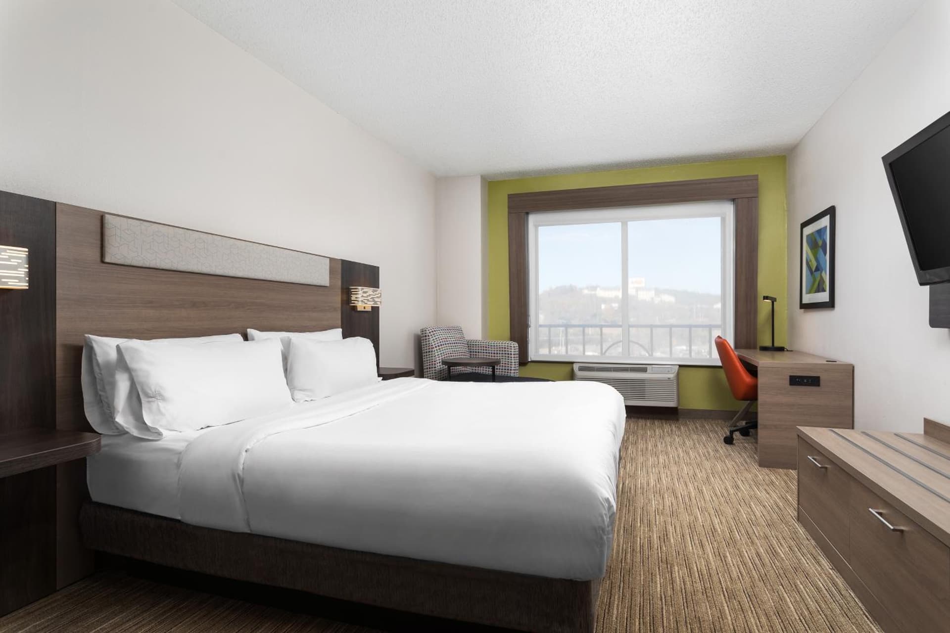 Holiday Inn Express Hotel & Suites Chattanooga-Lookout Mountain by IHG interior in Chattanooga, TN — gallery photo 2