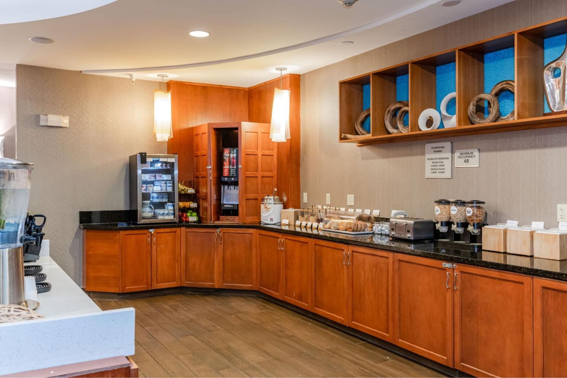 SpringHill Suites Dayton South/Miamisburg interior in Miamisburg, OH — gallery photo 2