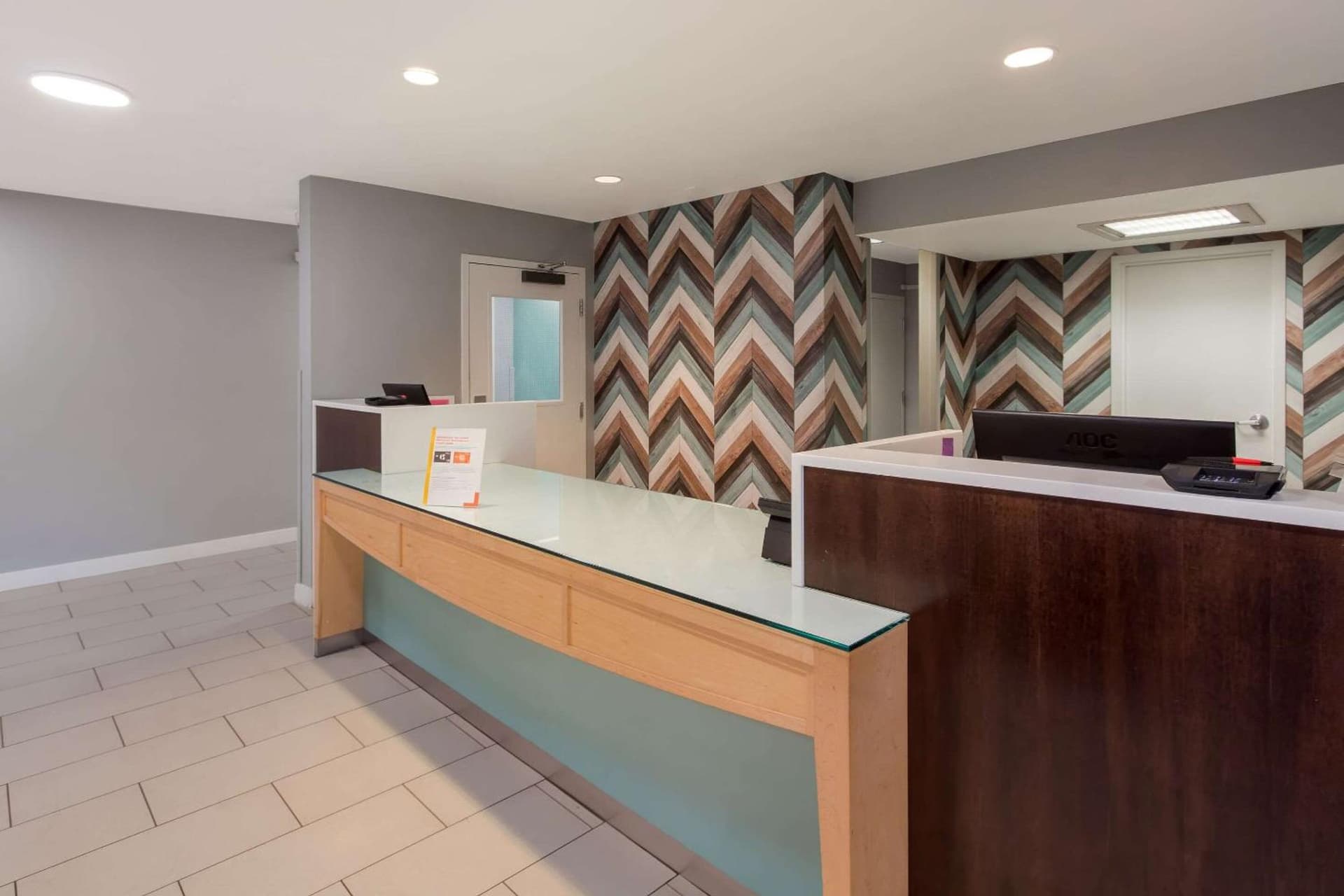 MainStay Suites Denver Tech Center gallery photo in Centennial, CO — image 11
