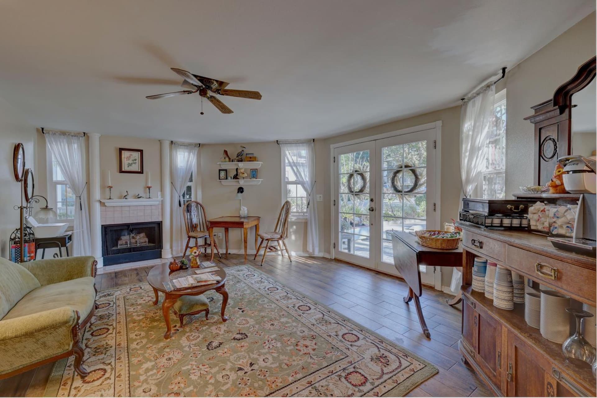 Pelican Cove Inn gallery photo in Carlsbad, CA — image 21