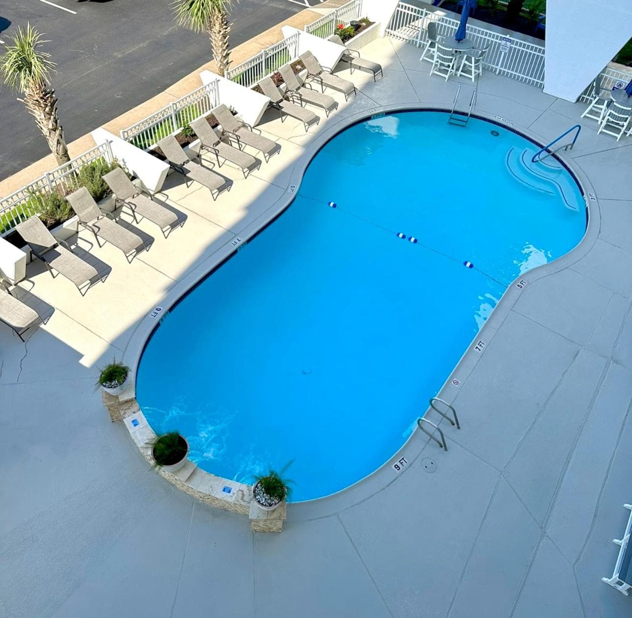 Islander East Studio with East Beach access interior in Galveston, TX — gallery photo 2