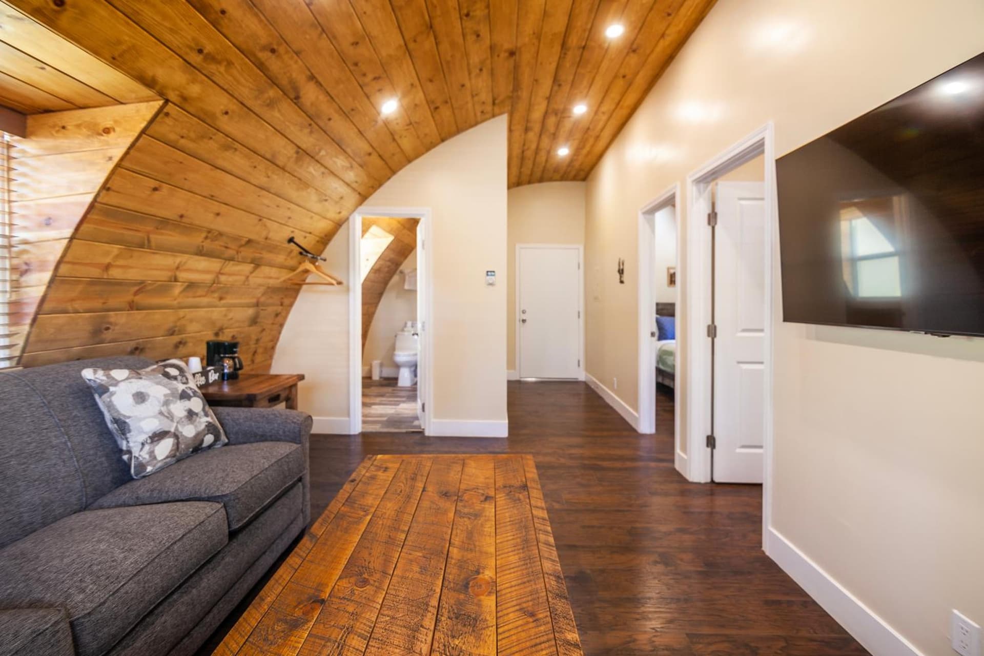 Tahquitz Pines Retreat gallery photo in Idyllwild, CA — image 57