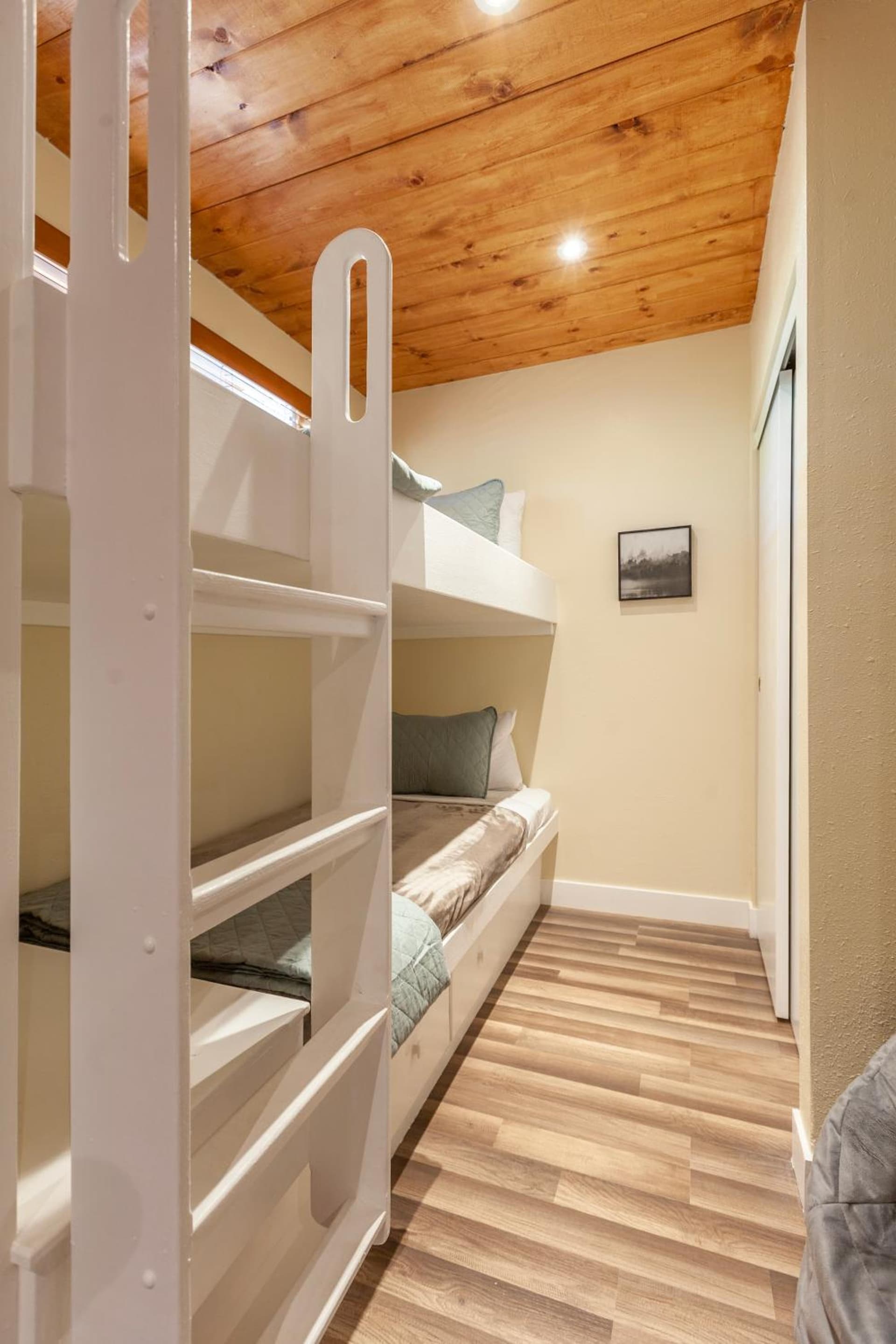 Tahquitz Pines Retreat gallery photo in Idyllwild, CA — image 87
