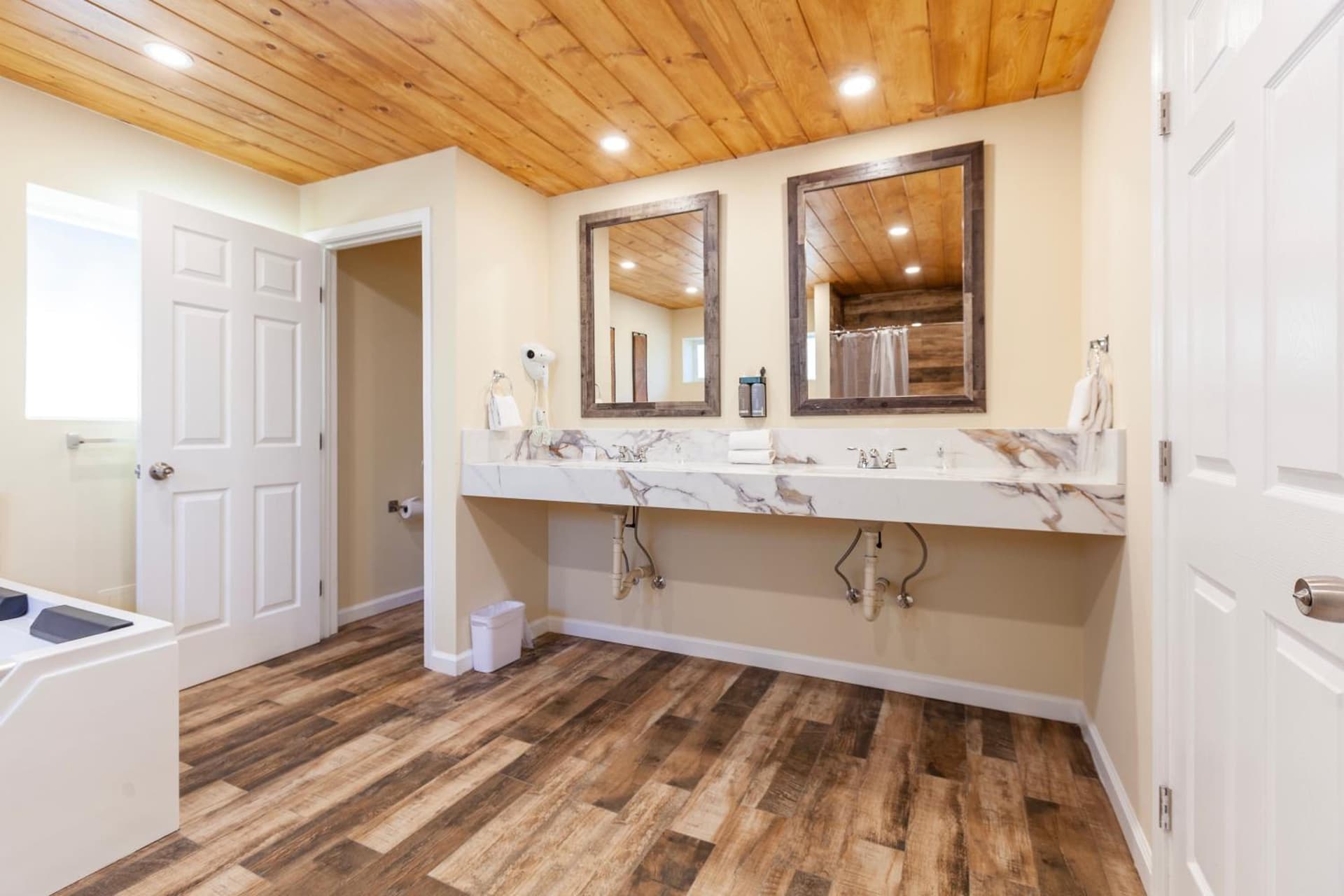 Tahquitz Pines Retreat gallery photo in Idyllwild, CA — image 43