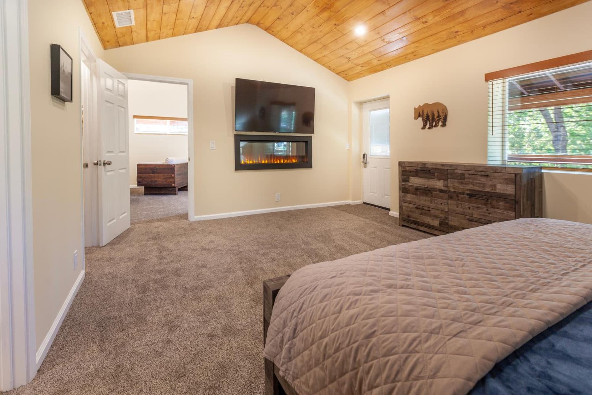 Tahquitz Pines Retreat gallery photo in Idyllwild, CA — image 53