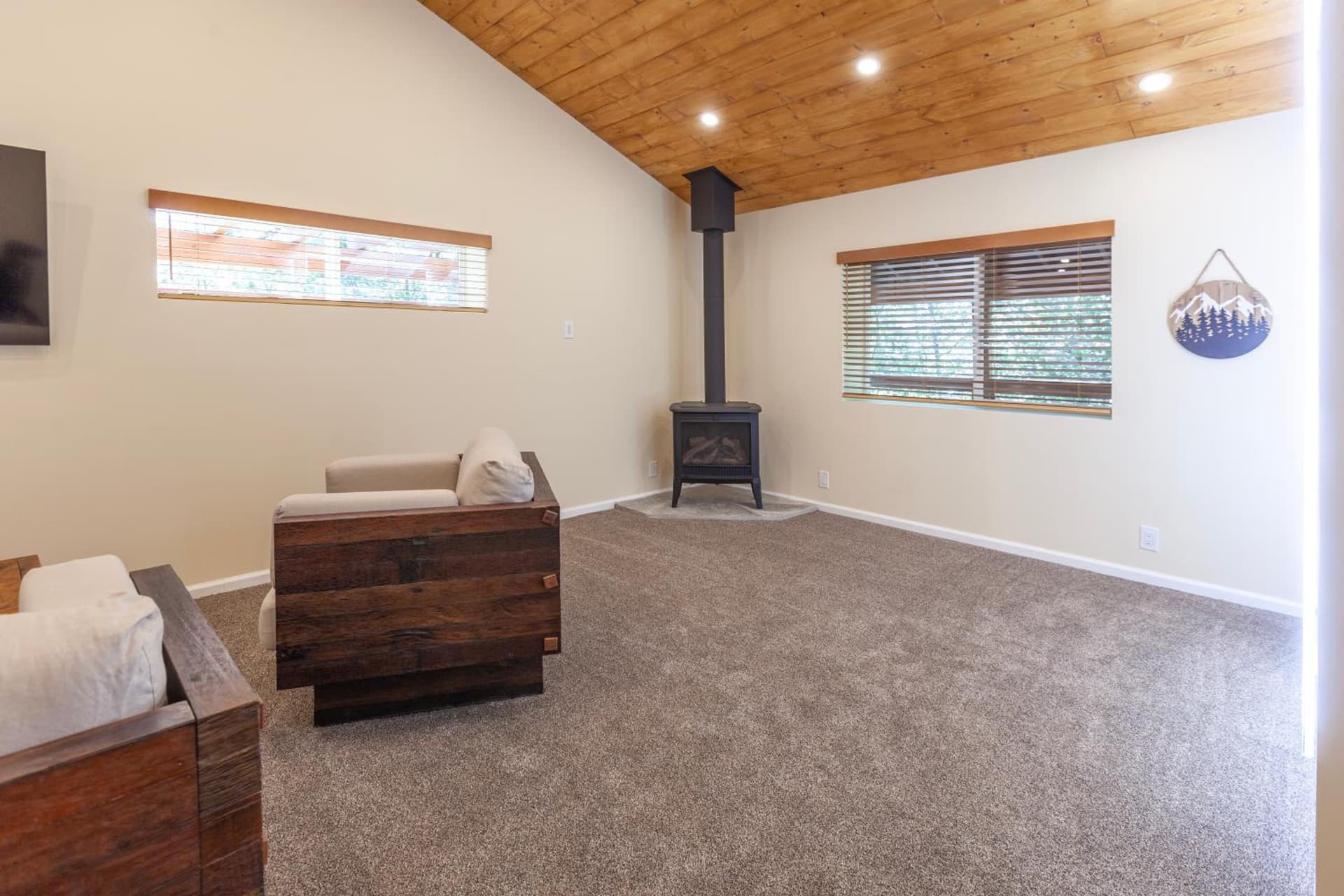 Tahquitz Pines Retreat gallery photo in Idyllwild, CA — image 7