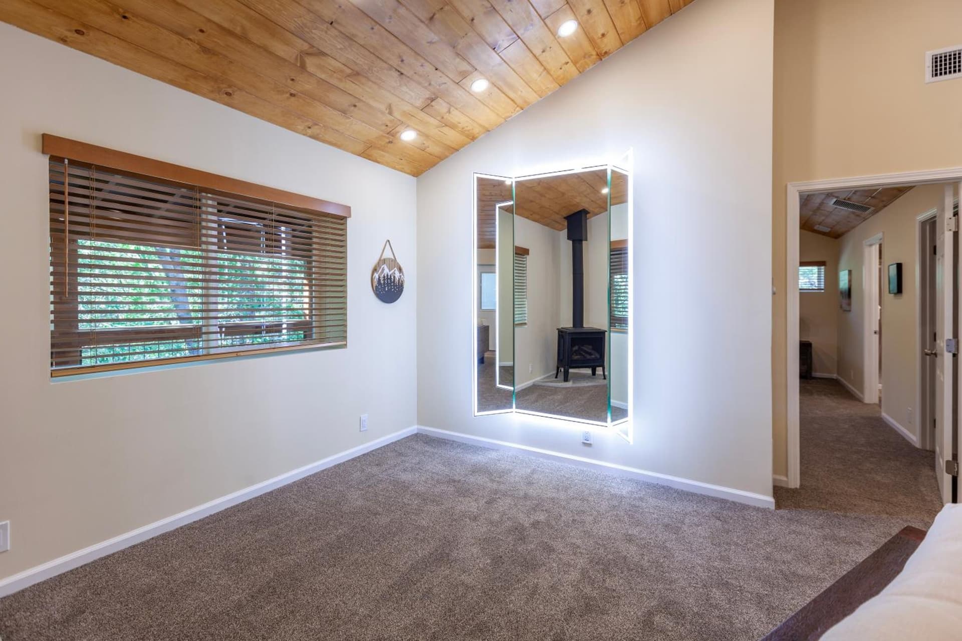 Tahquitz Pines Retreat gallery photo in Idyllwild, CA — image 96