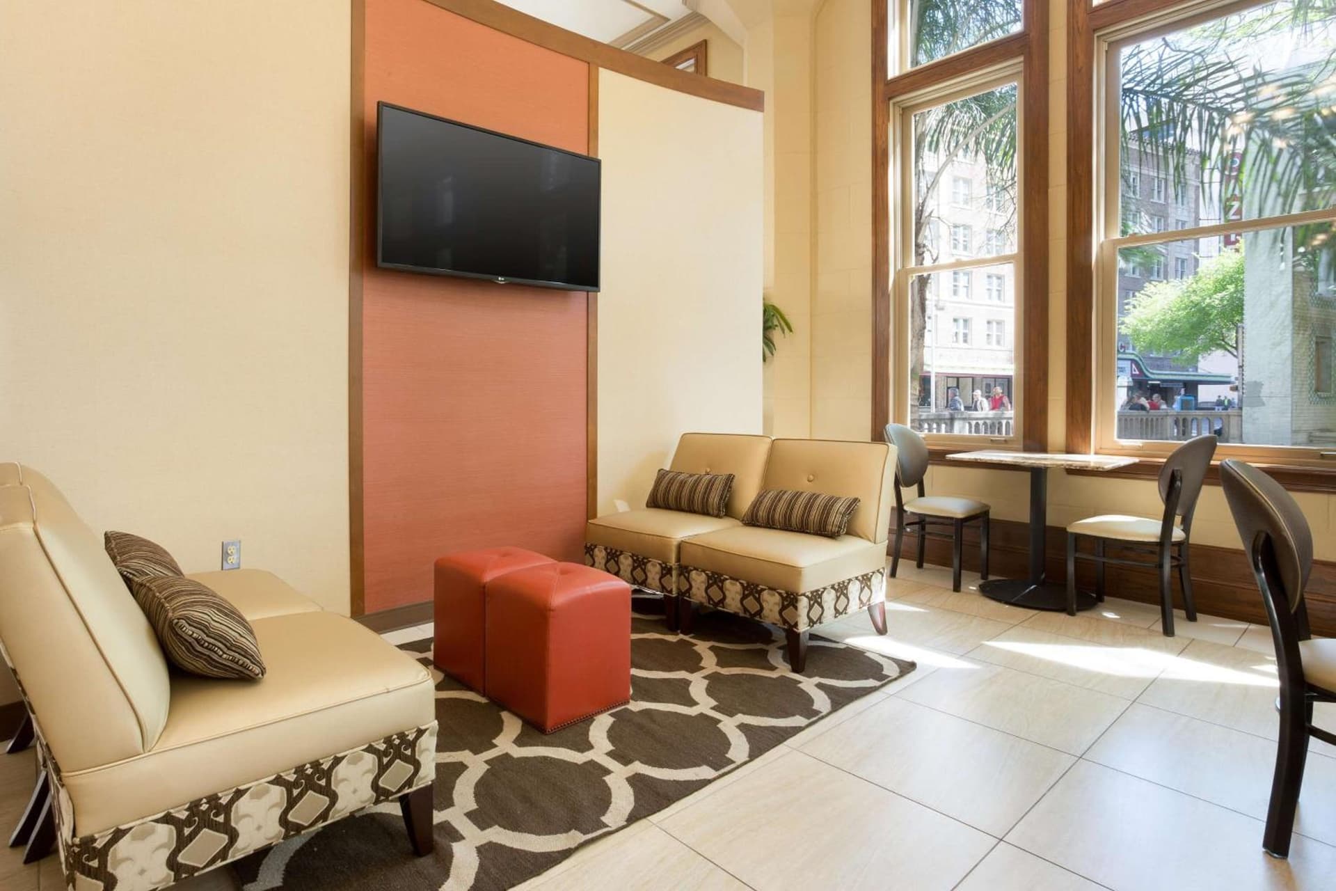 Drury Inn & Suites San Antonio Riverwalk gallery photo in San Antonio, TX — image 15