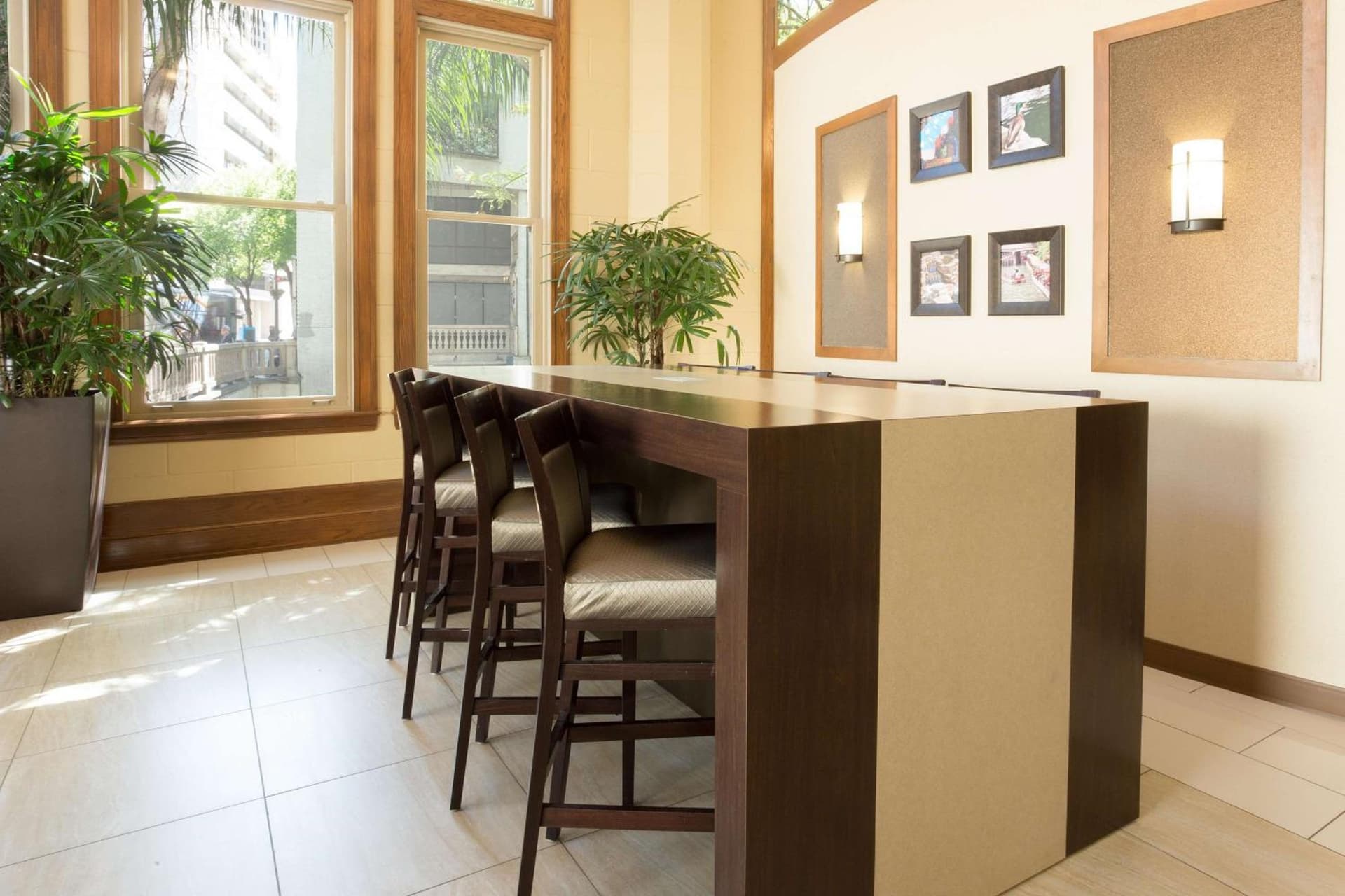 Drury Inn & Suites San Antonio Riverwalk gallery photo in San Antonio, TX — image 11