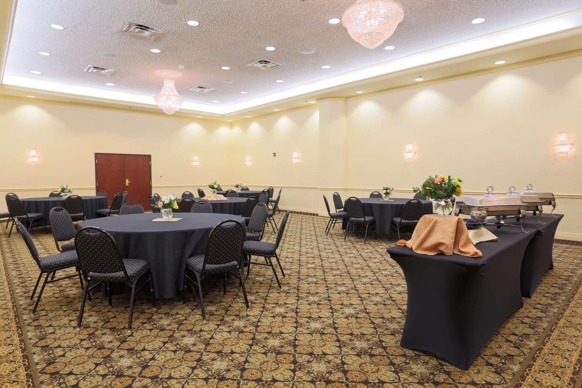 Pear Tree Inn St Louis Convention Center gallery photo in Saint Louis, MO — image 41