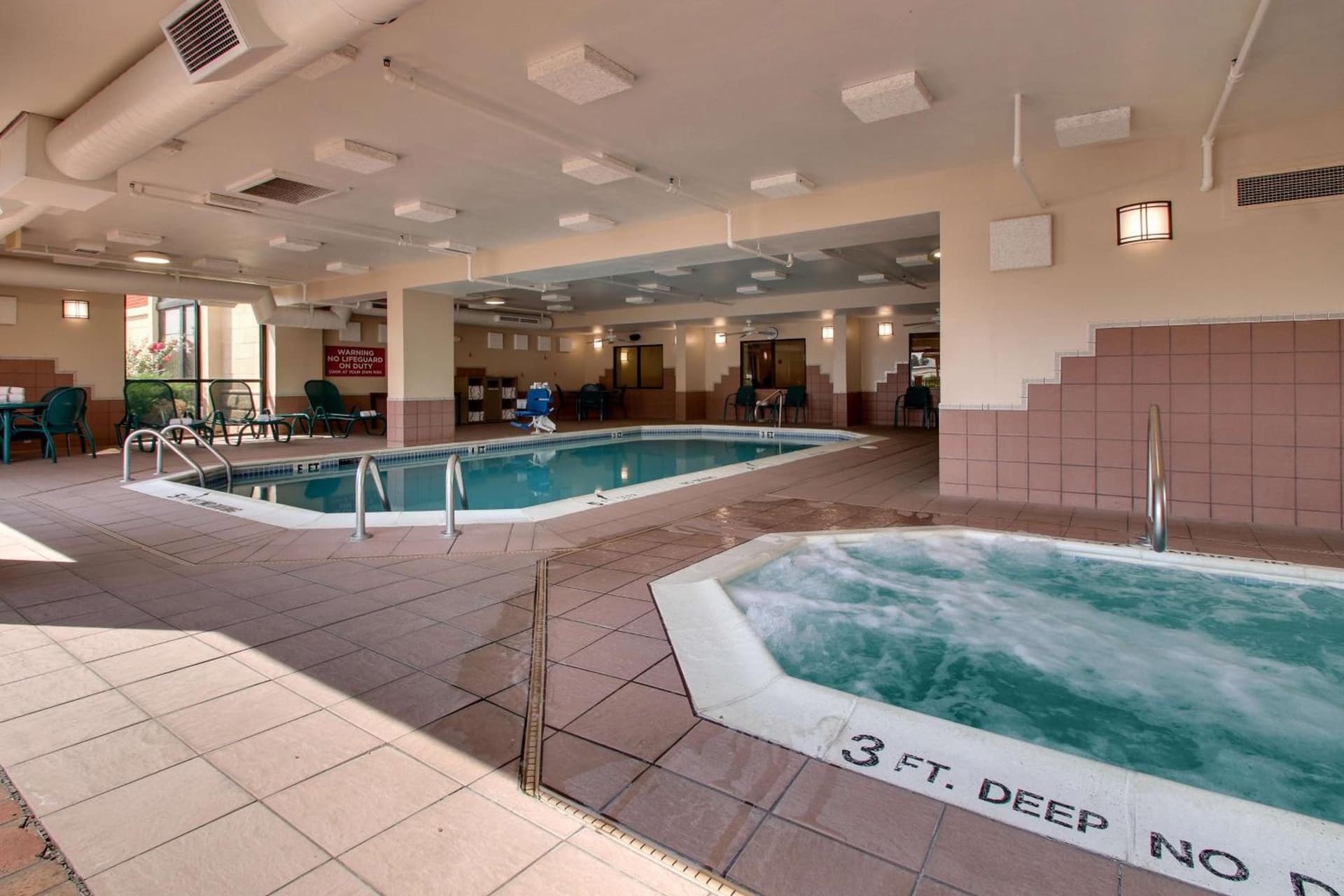 Drury Inn & Suites Bowling Green gallery photo in Bowling Green, KY — image 49