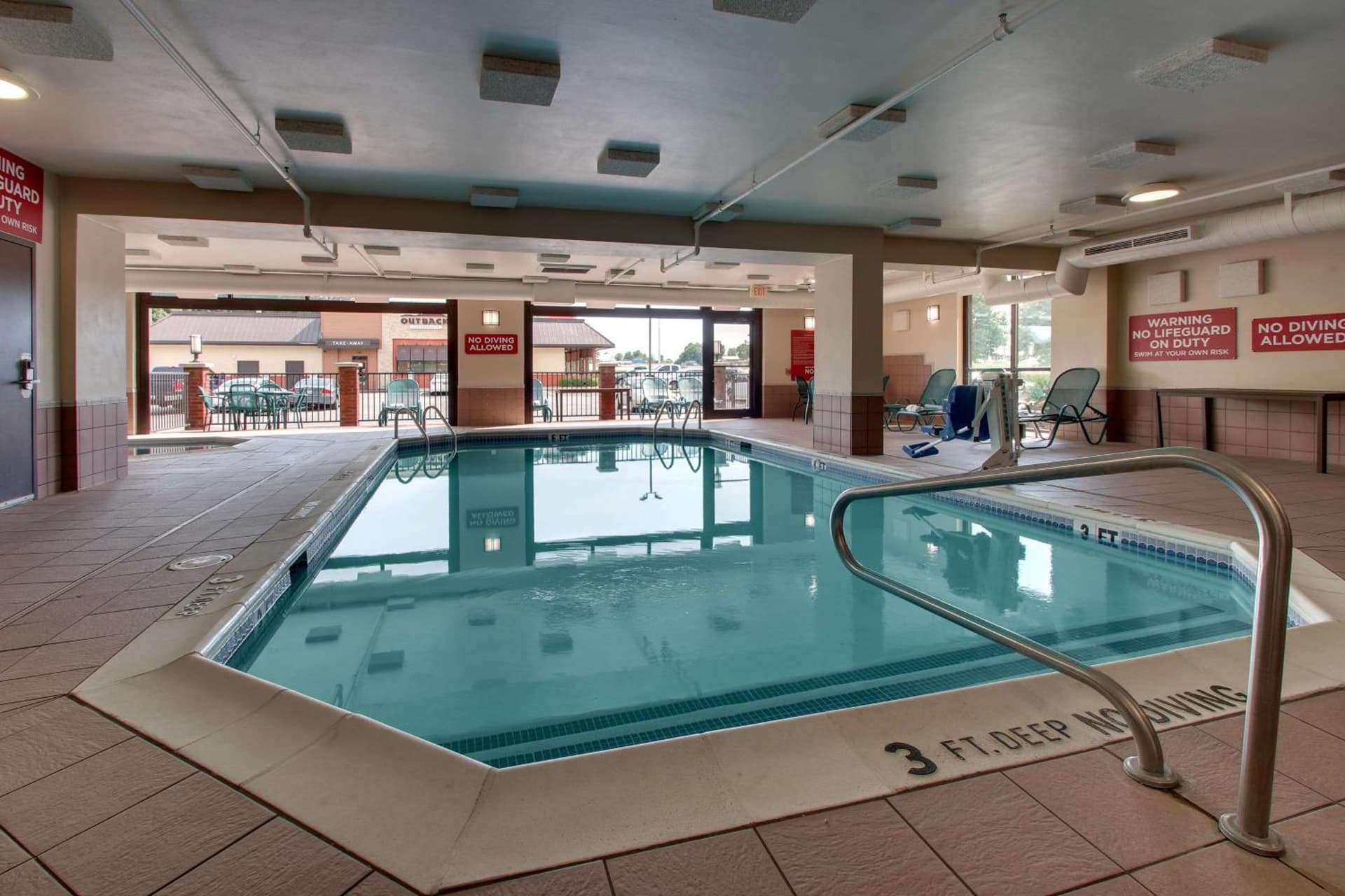 Drury Inn & Suites Bowling Green interior in Bowling Green, KY — gallery photo 2