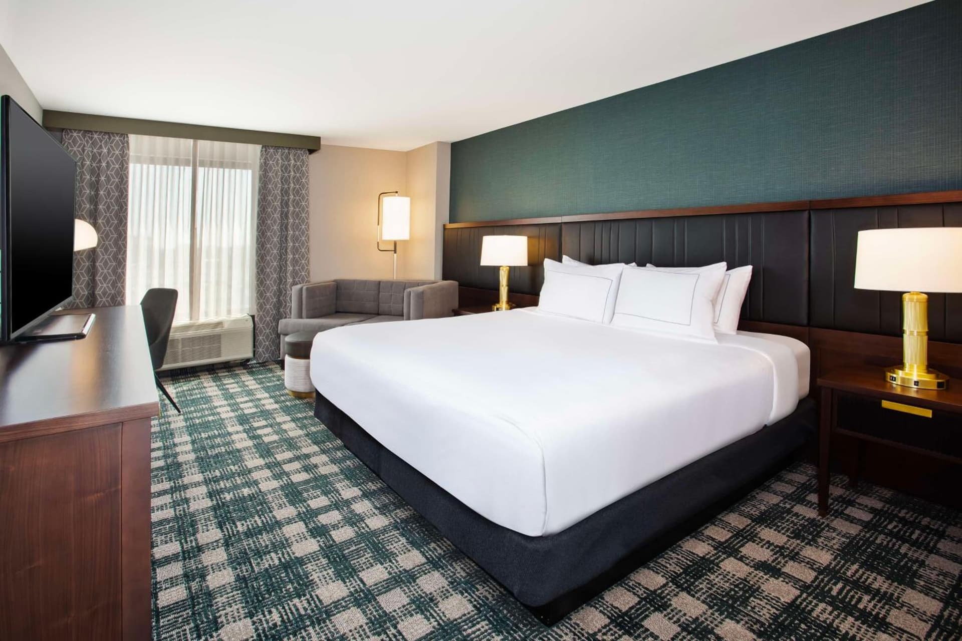 DoubleTree by Hilton Lansing gallery photo in Lansing, MI — image 7