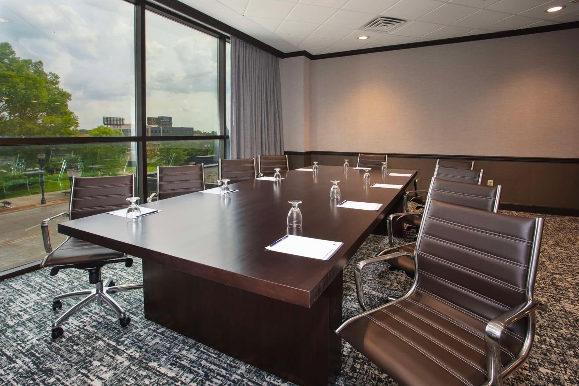 DoubleTree by Hilton Lansing gallery photo in Lansing, MI — image 77