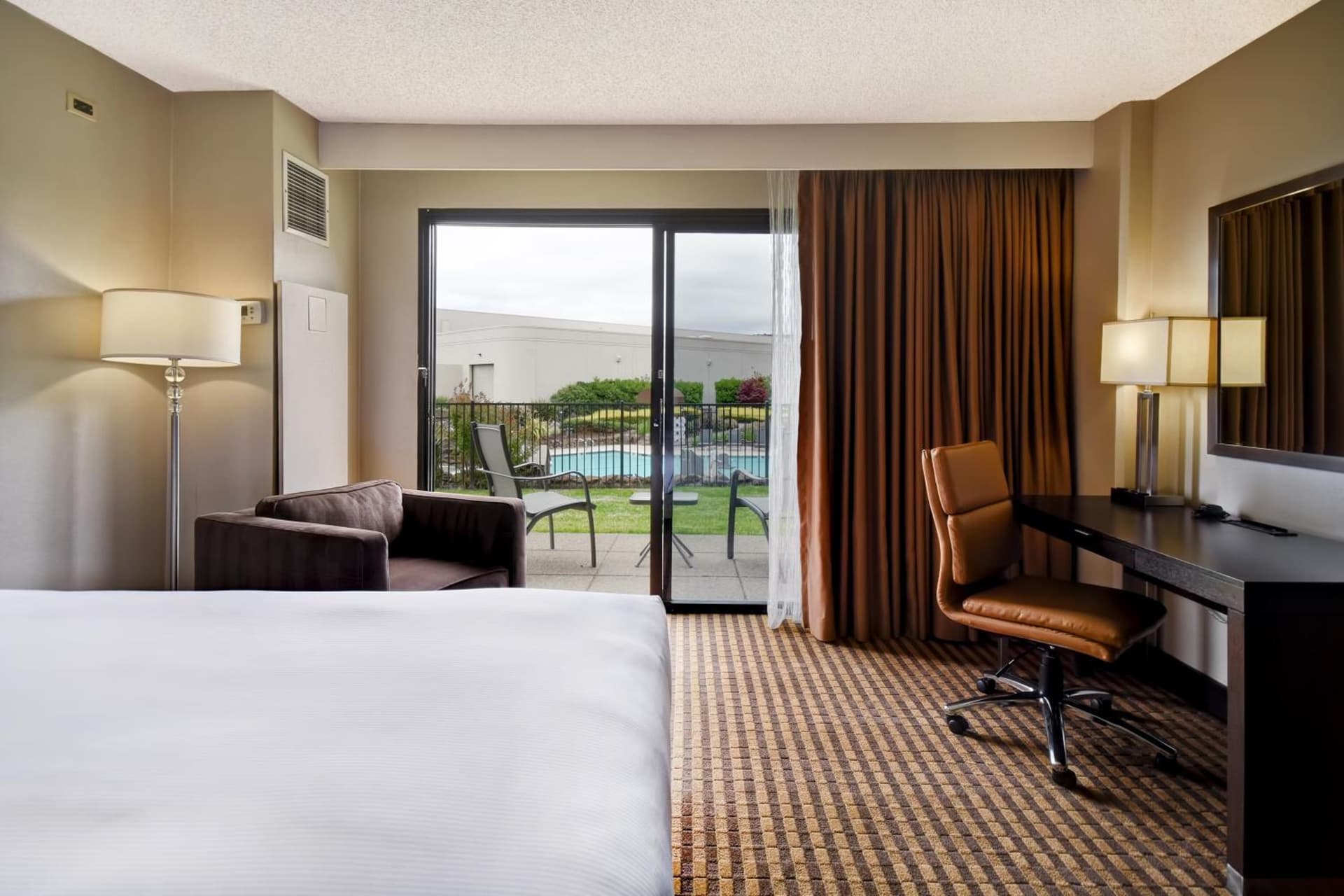 DoubleTree by Hilton Pleasanton at The Club gallery photo in Pleasanton, CA — image 21
