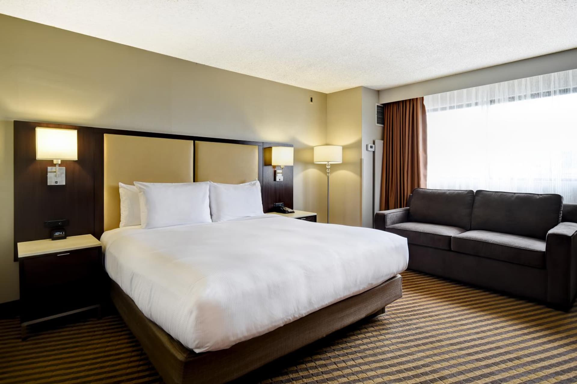 DoubleTree by Hilton Pleasanton at The Club gallery photo in Pleasanton, CA — image 10