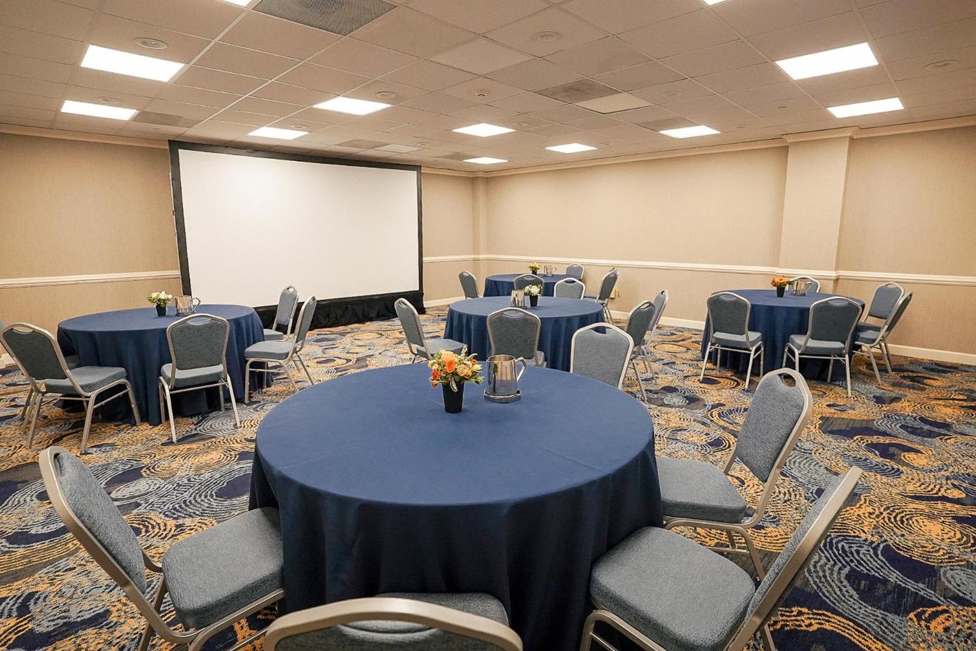 Crowne Plaza Cleveland at Playhouse Square by IHG gallery photo in Cleveland, OH — image 97