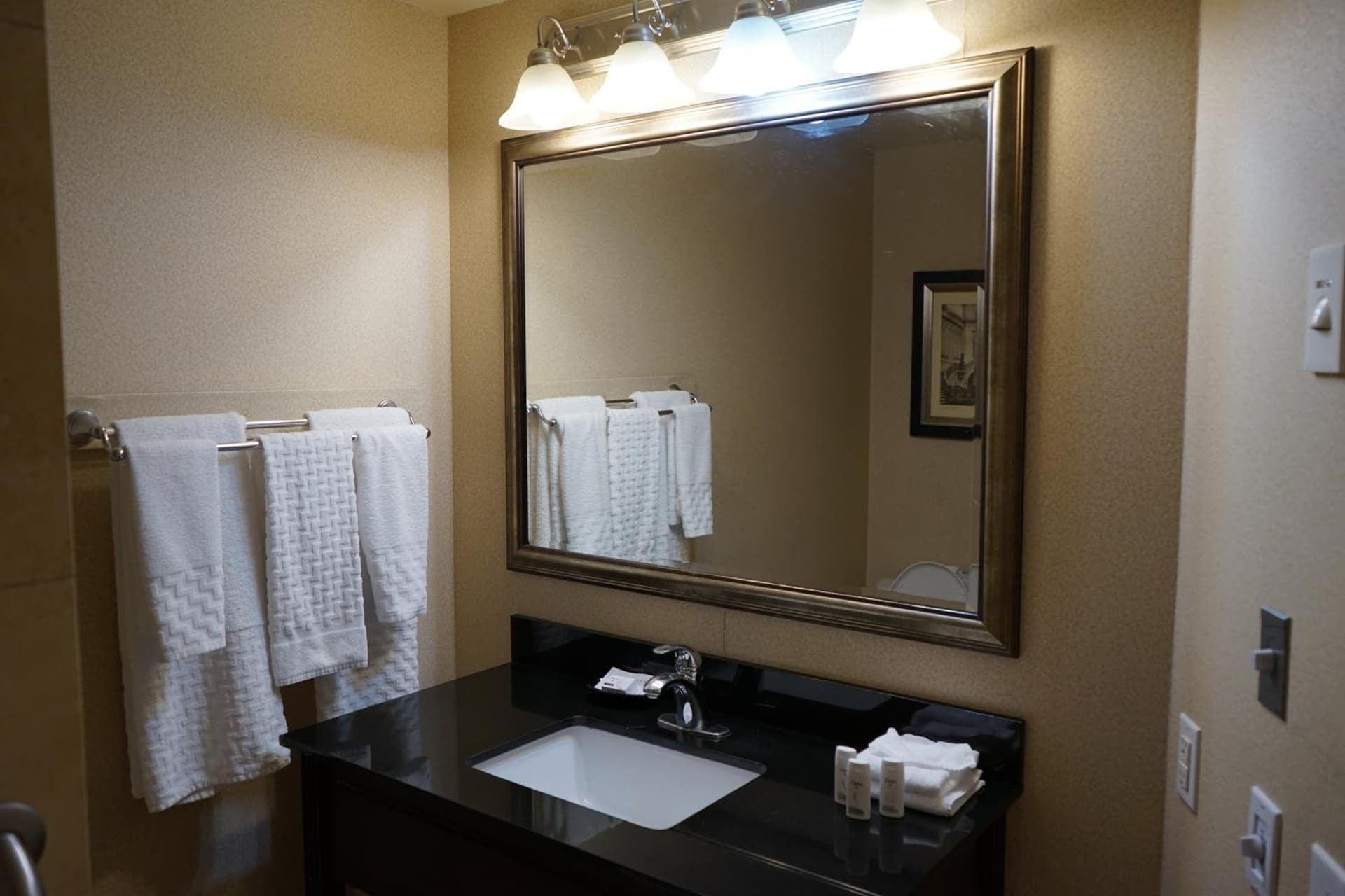 Wingate by Wyndham Bellingham Heritage Inn gallery photo in Bellingham, WA — image 34