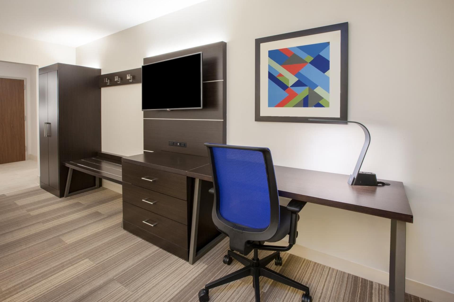 Holiday Inn Express & Suites Hayward - Castro Valley by IHG gallery photo in Hayward, CA — image 13