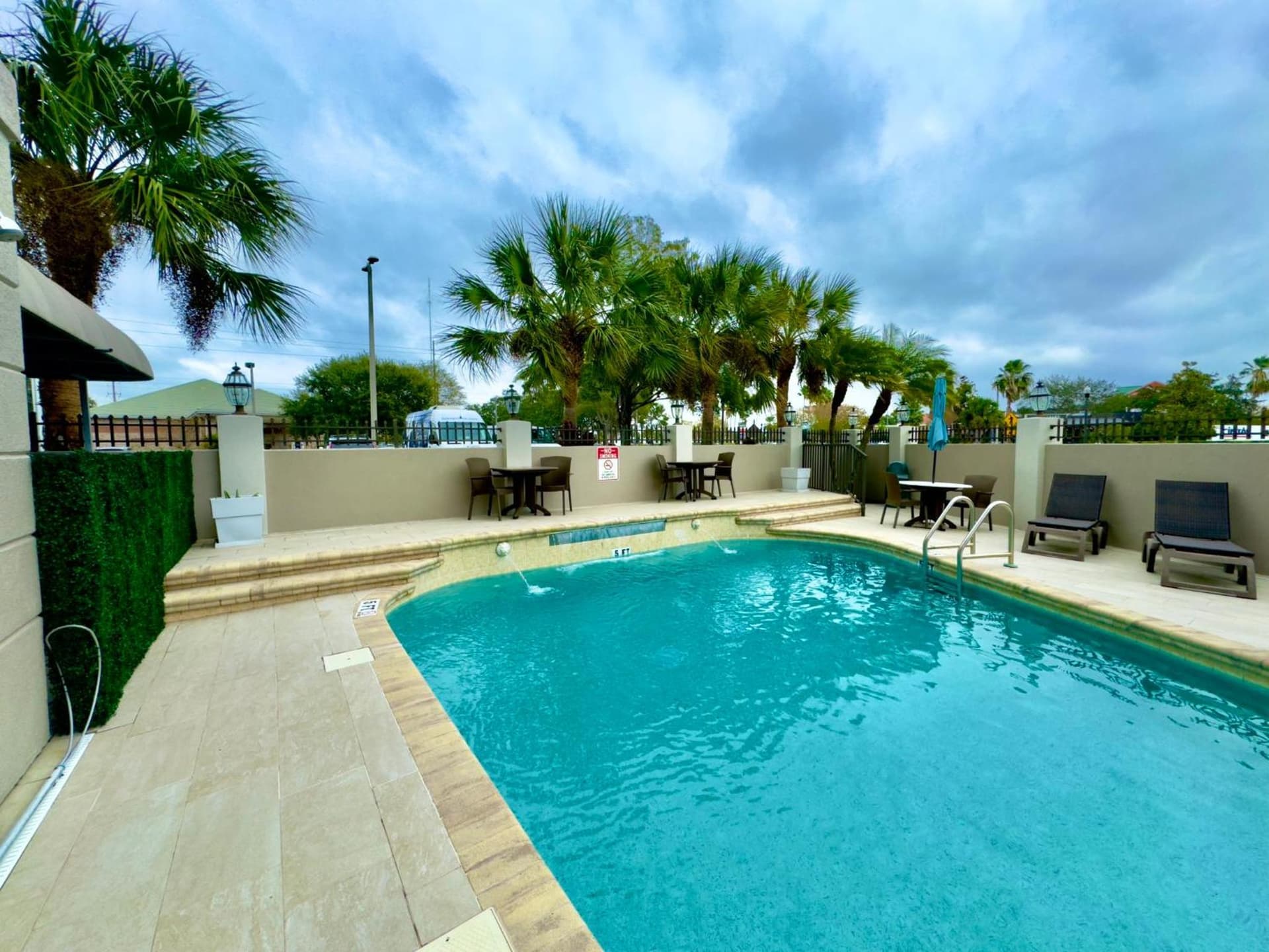 Holiday Inn Express Hotel & Suites Tampa-Oldsmar by IHG gallery photo in Oldsmar, FL — image 47