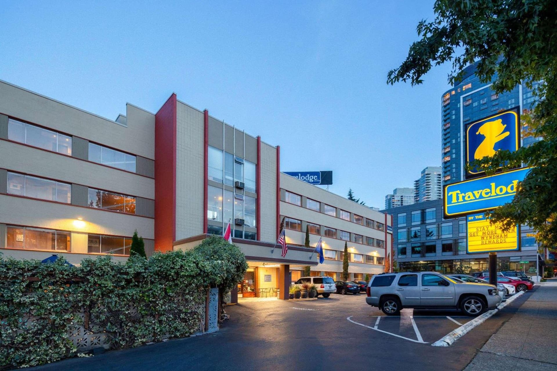 Travelodge by Wyndham Seattle By The Space Needle interior in Seattle, WA — gallery photo 2
